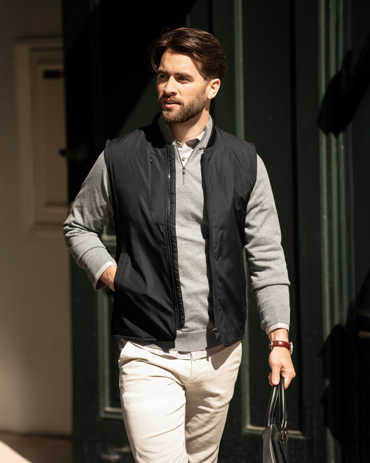 Maine Men Black AW25 Modelimage