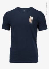 Montauk Men – The Soul Surfer – Navy - small print Montauk Men – The Soul Surfer – Navy - small print