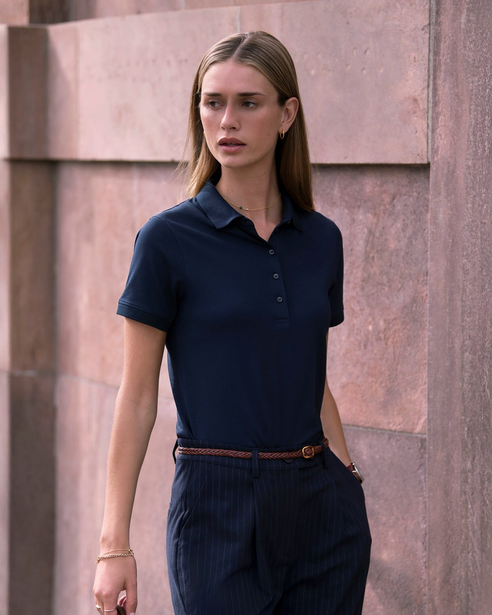 Altavista Women White Back