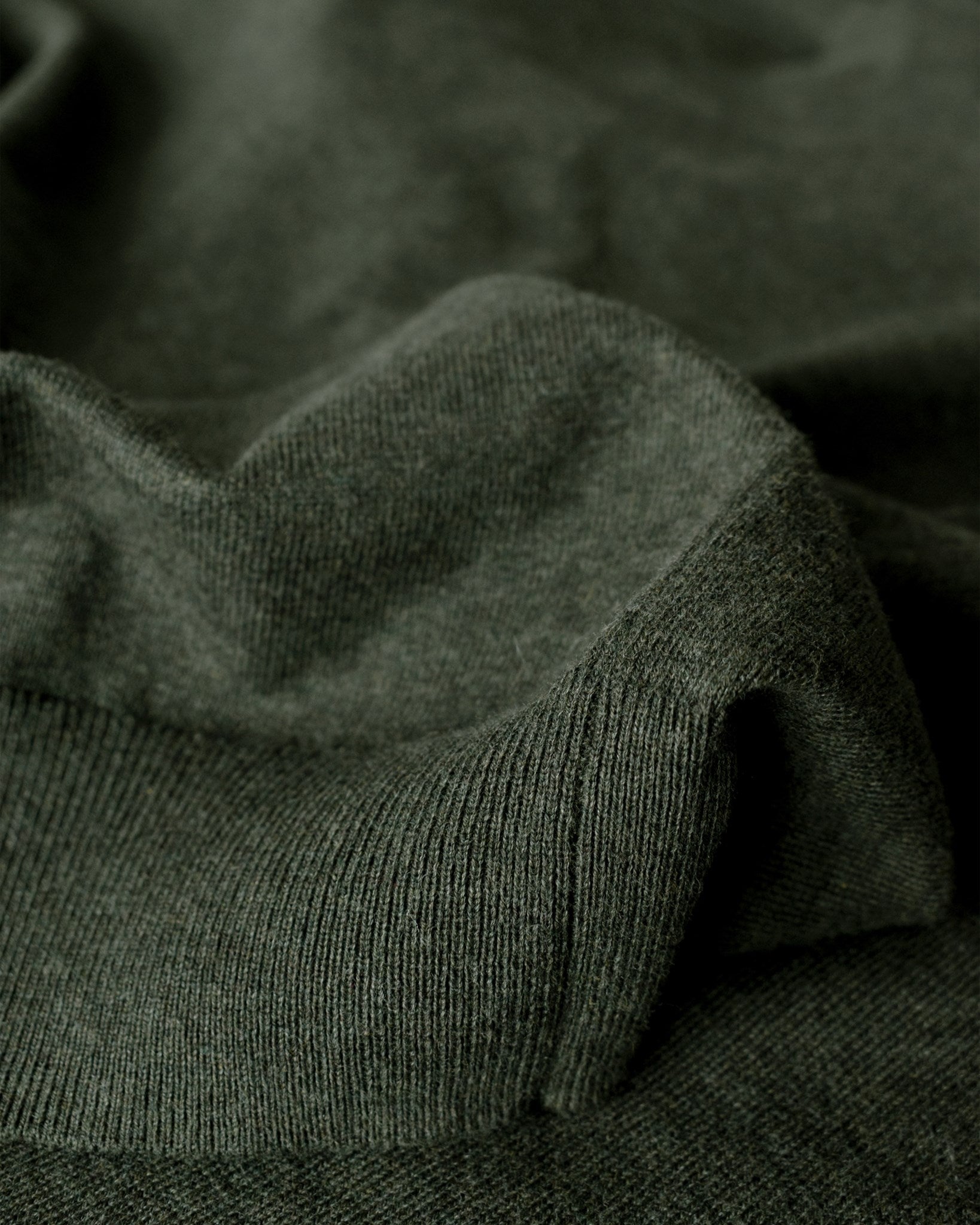 Brighton O Neck Men Olive Melange Closeup 2