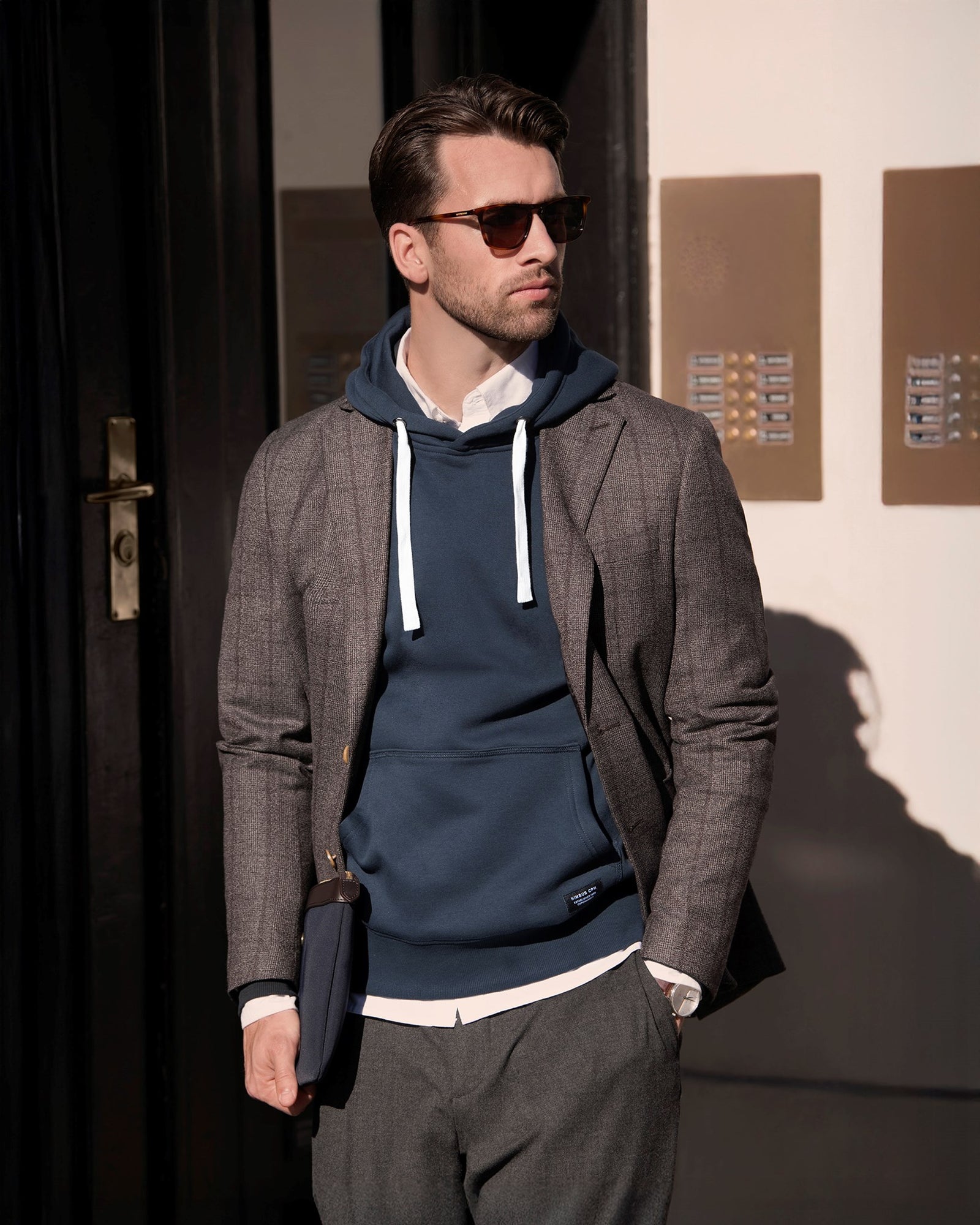 Brownsville Men Black Back