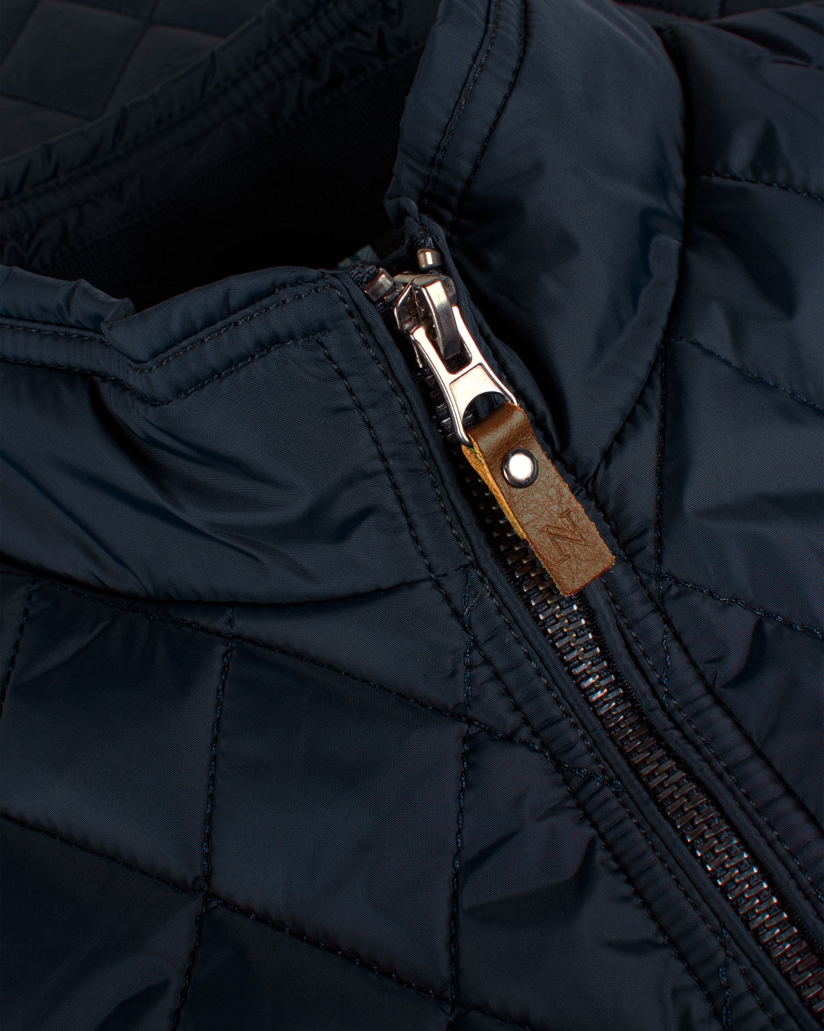 Camden Men Women Midnight Blue Closeup 1