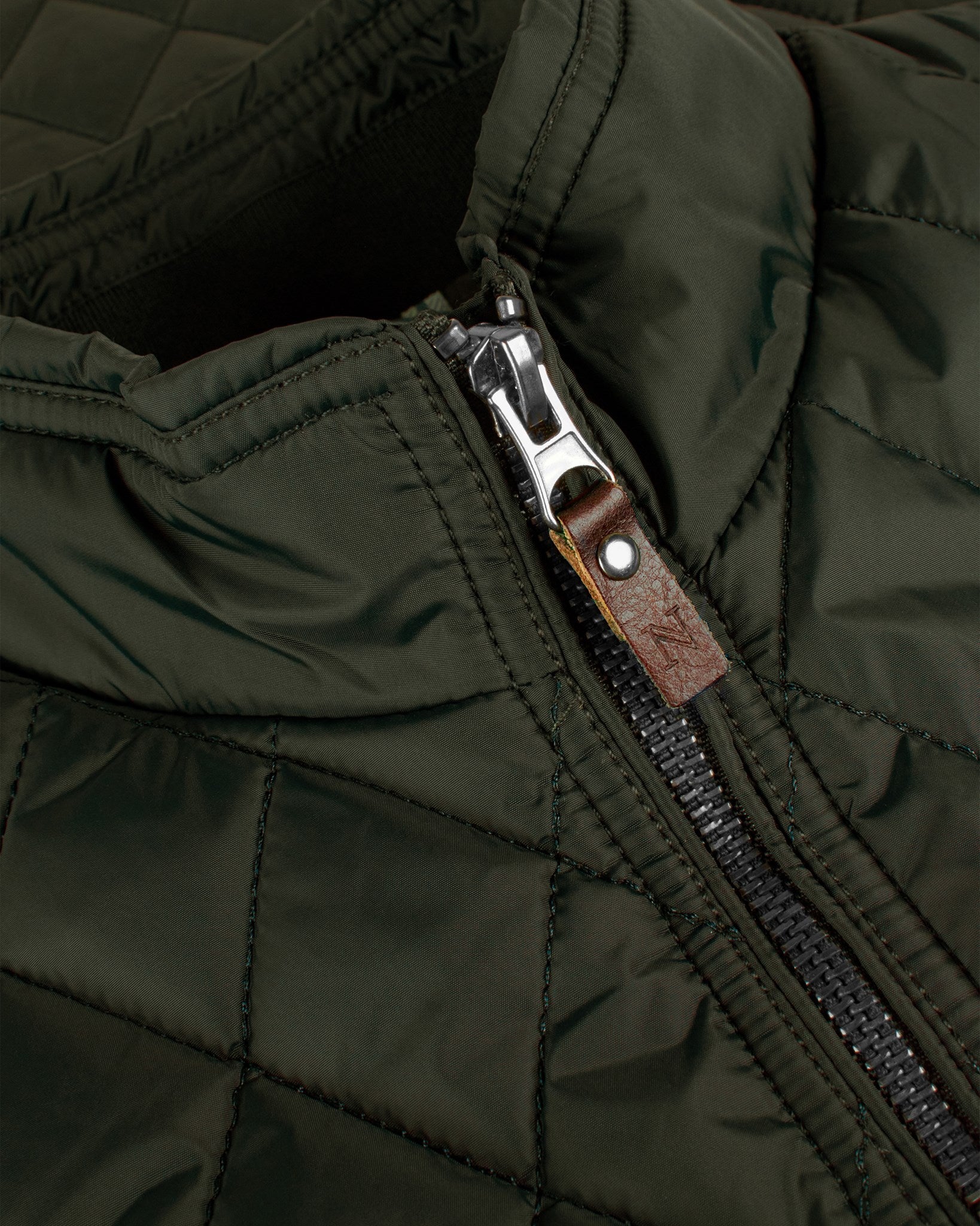 Camden Men Women Olive Closeup 1