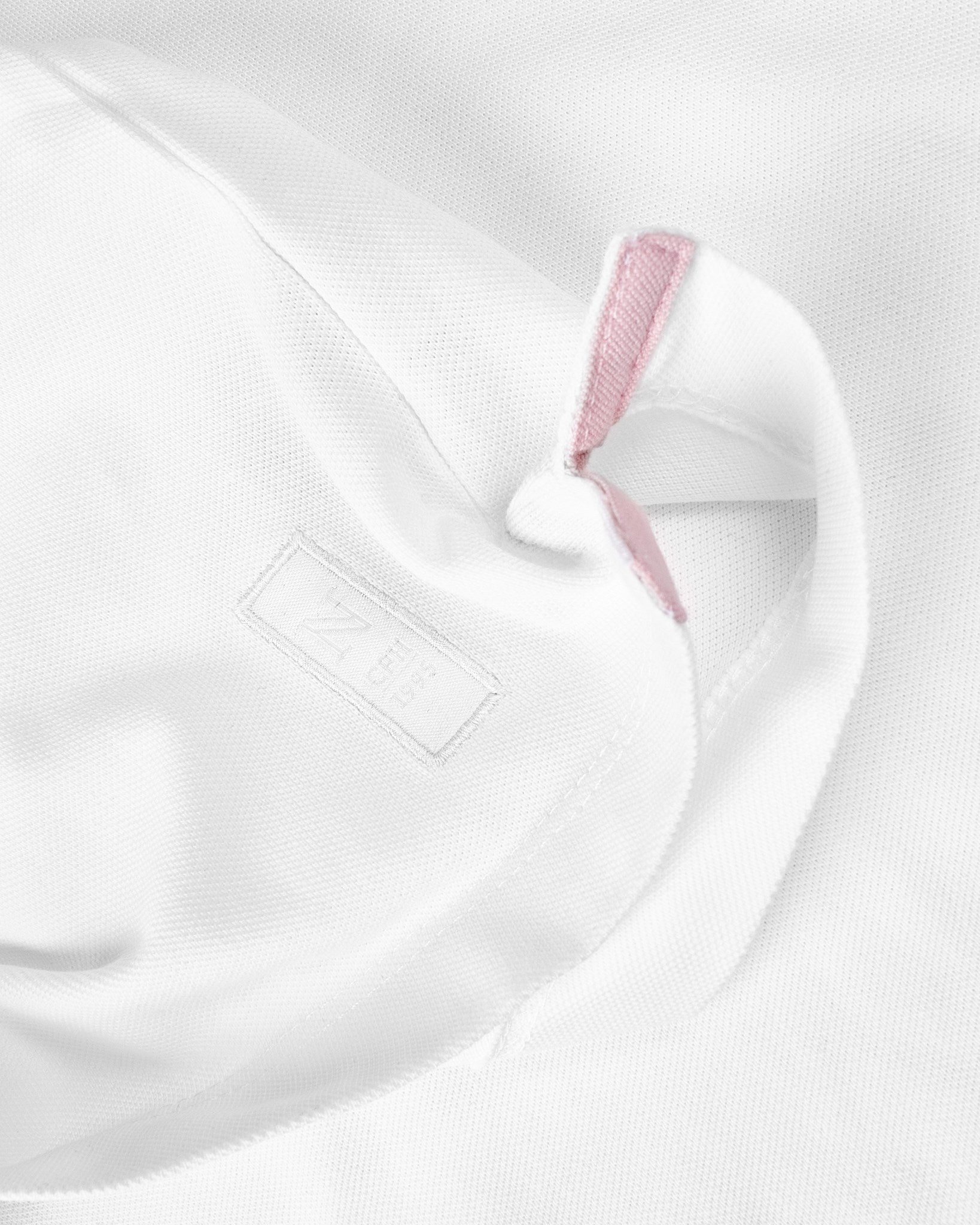 Carlington Woman White Closeup 3