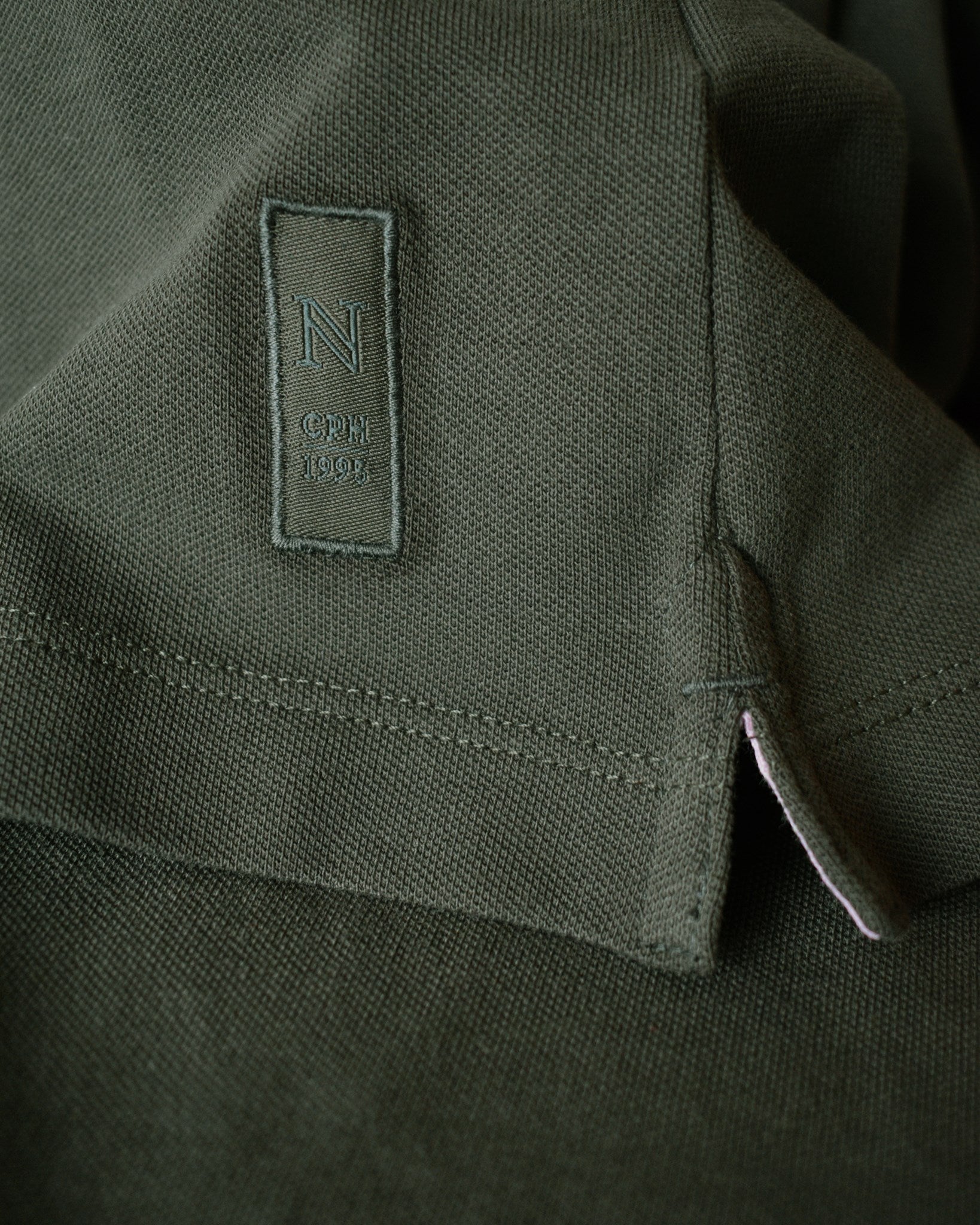 Carlington Women Olive Closeup 2