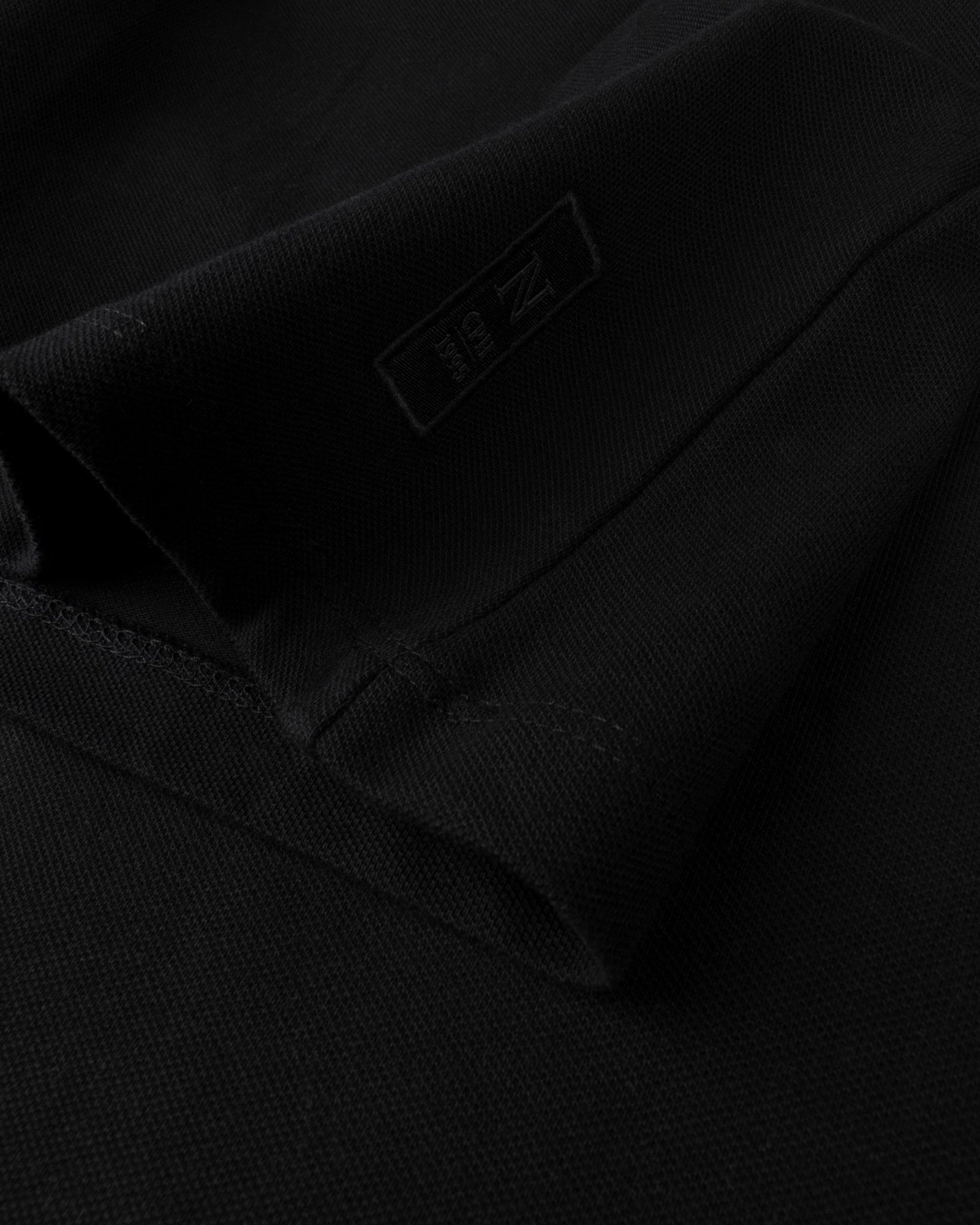 Danbury Men Black Back