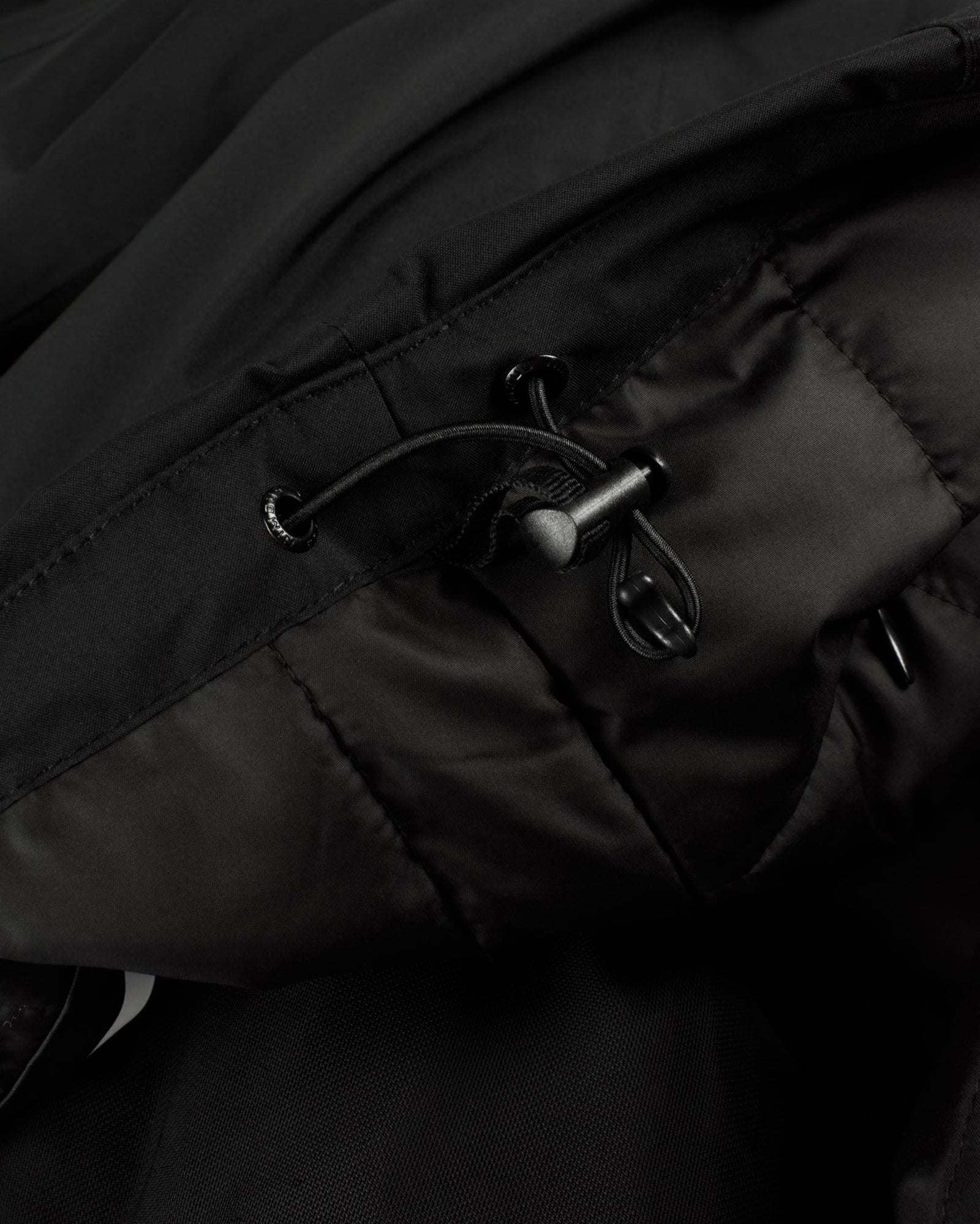 Fairview Men Black Back