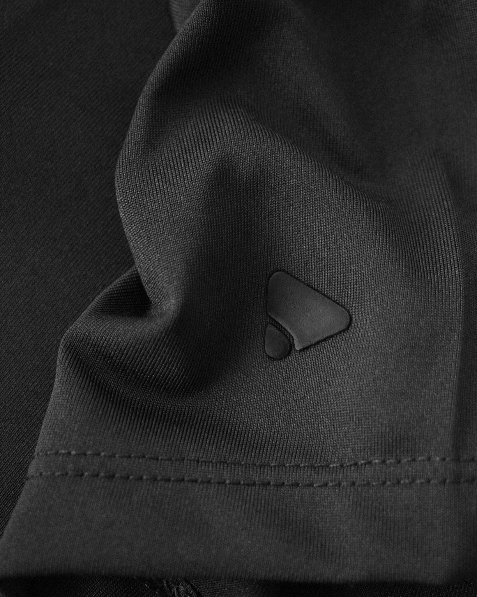 Freemont Women Black Closeup 2