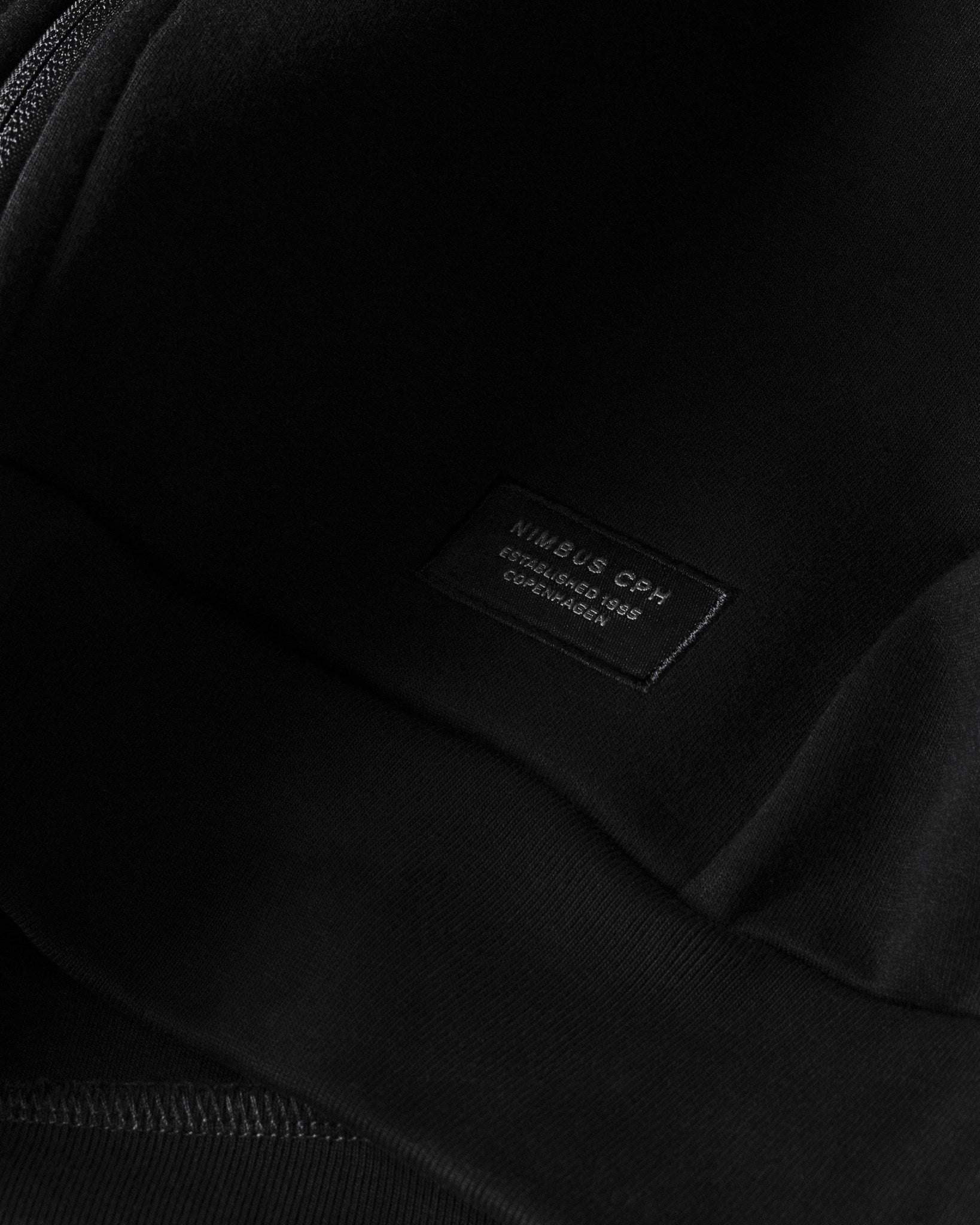 Hampton Men Black Closeup 3