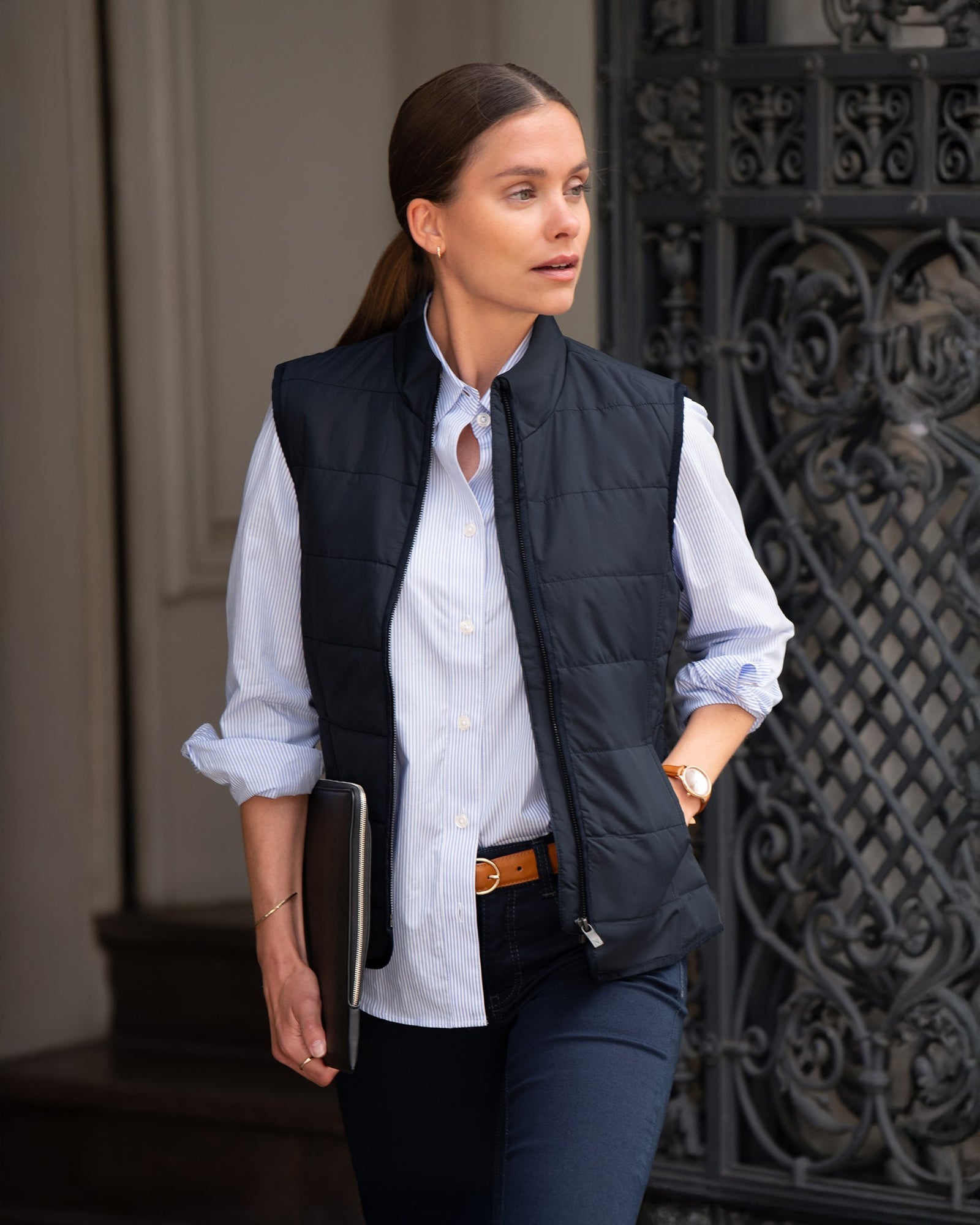 Hudson Women Dark Navy Back