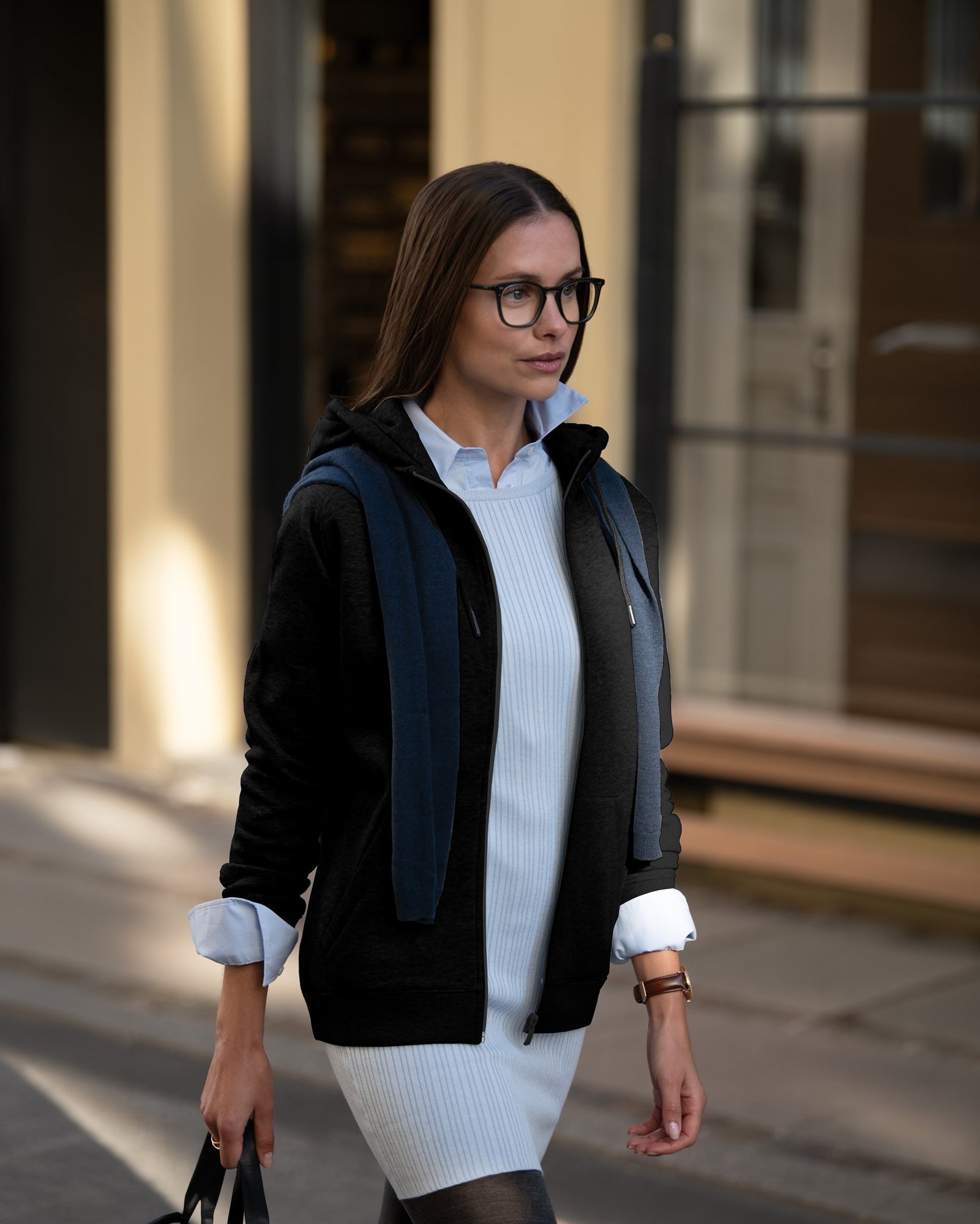 Lenox Woman Black Back