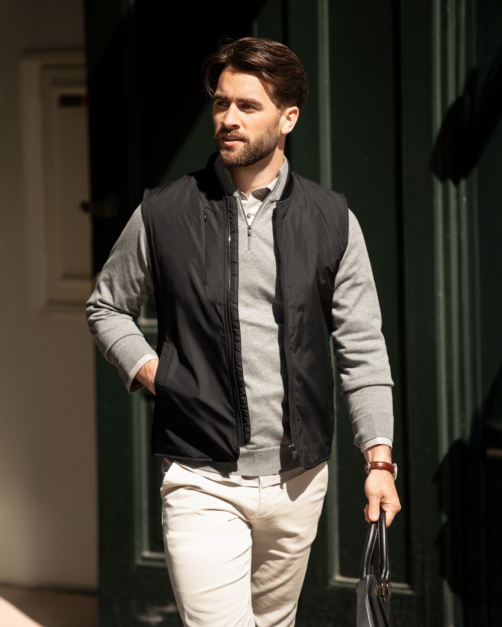 Maine Men Black AW25 Modelimage