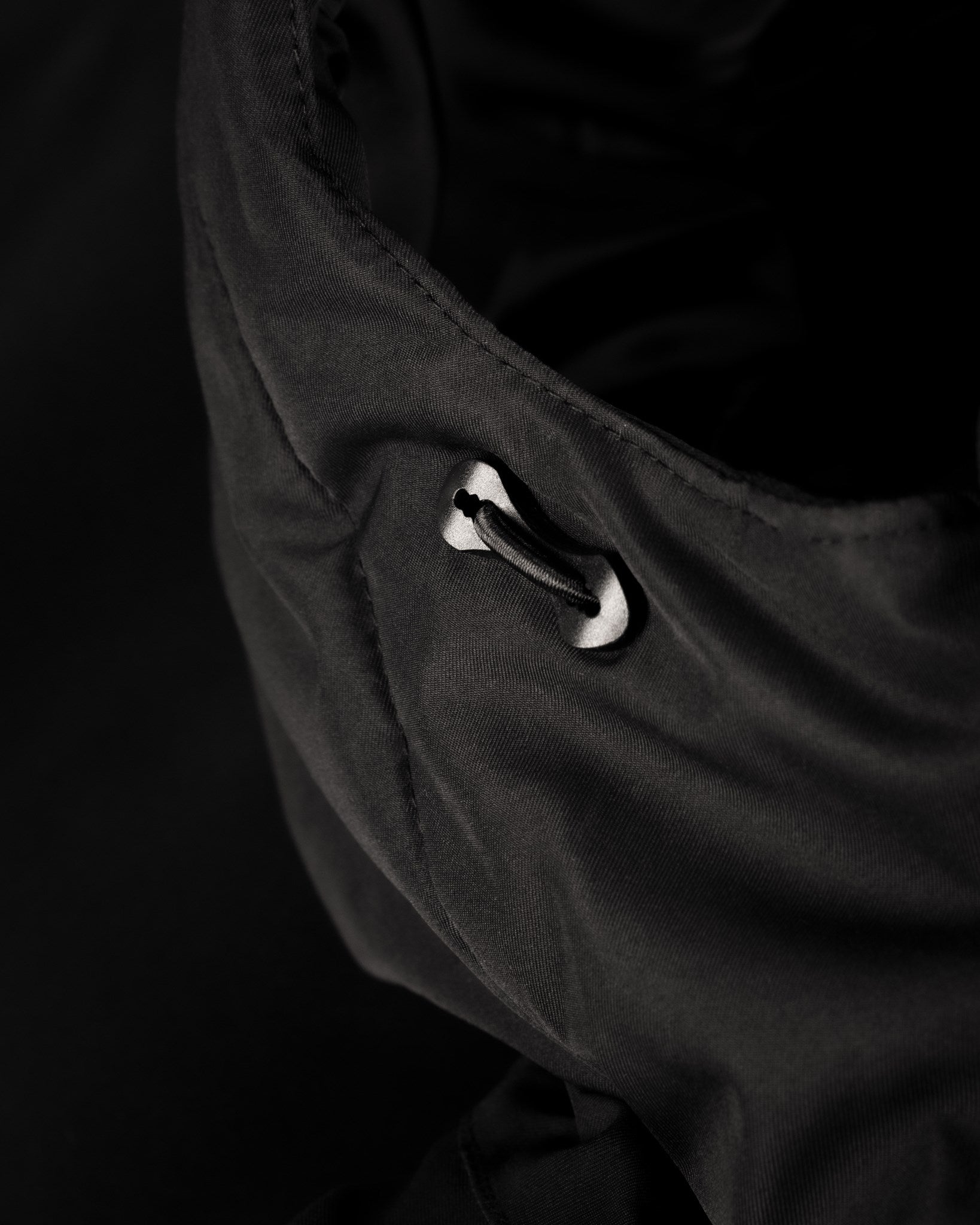 Mapleton Men Black Closeup 2