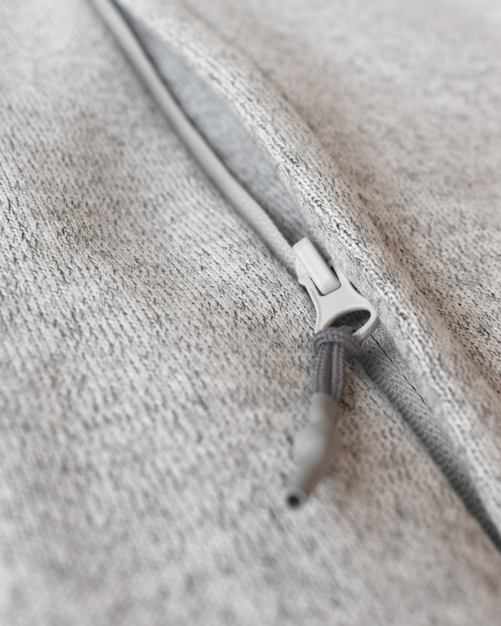 Montana Men Light Grey Melange Back