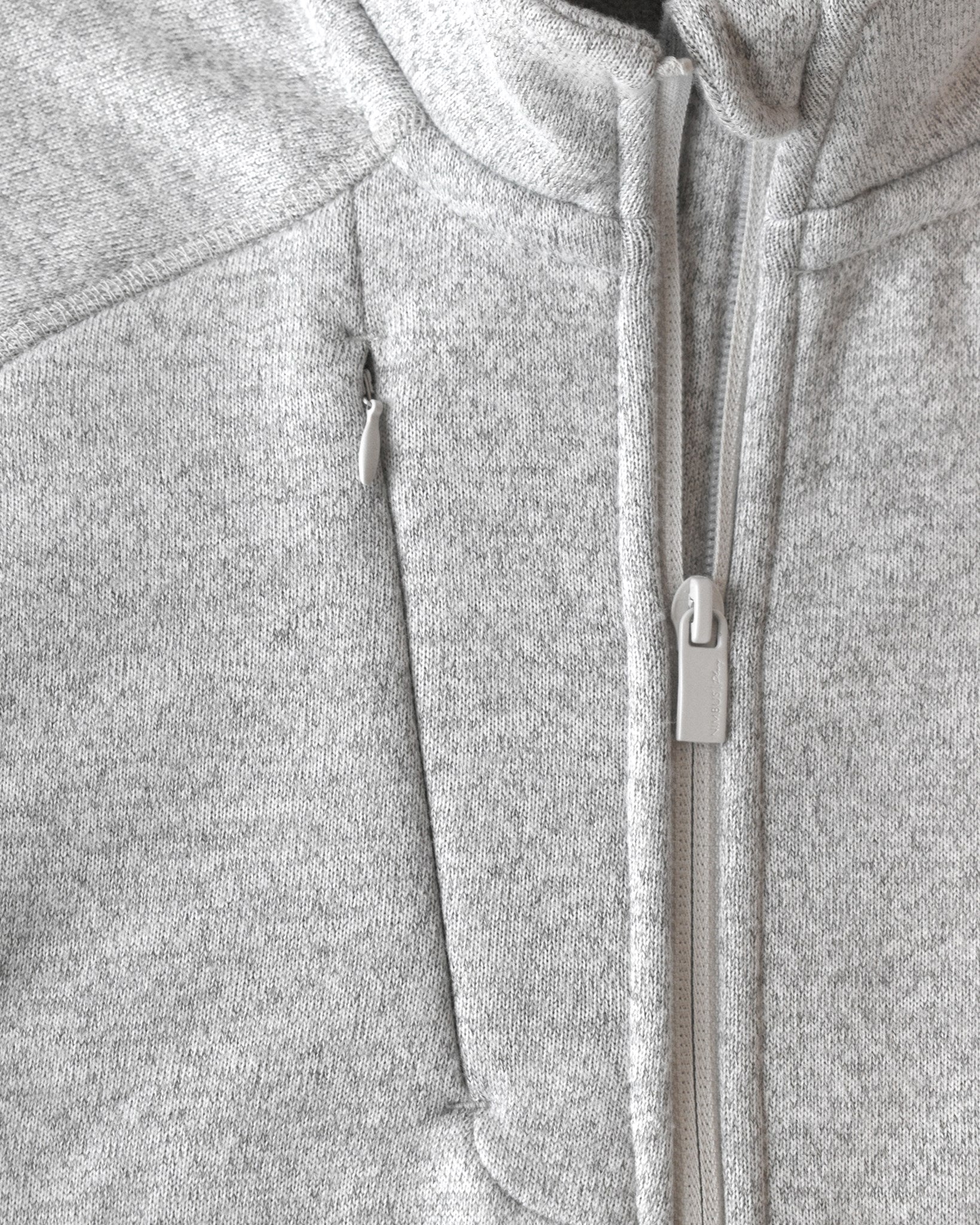 Montana Women Light Grey Melange Closeup 1