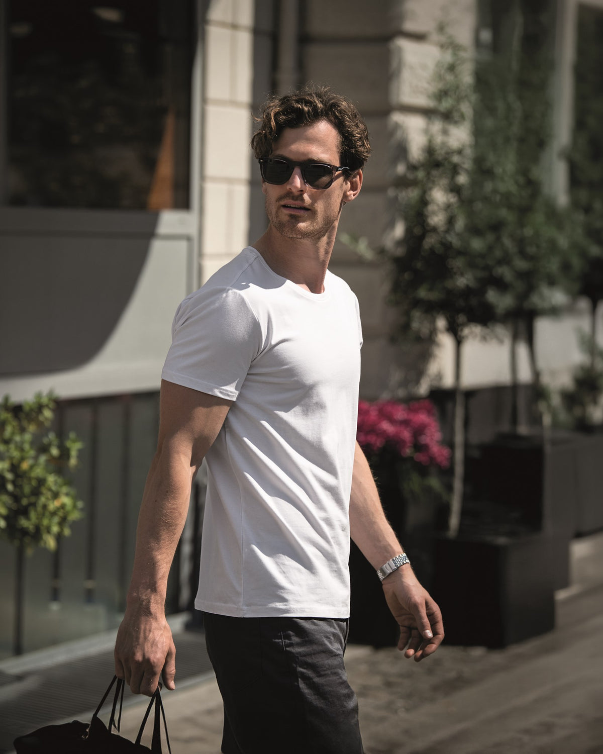 Montauk Men White AW22 Modelimage