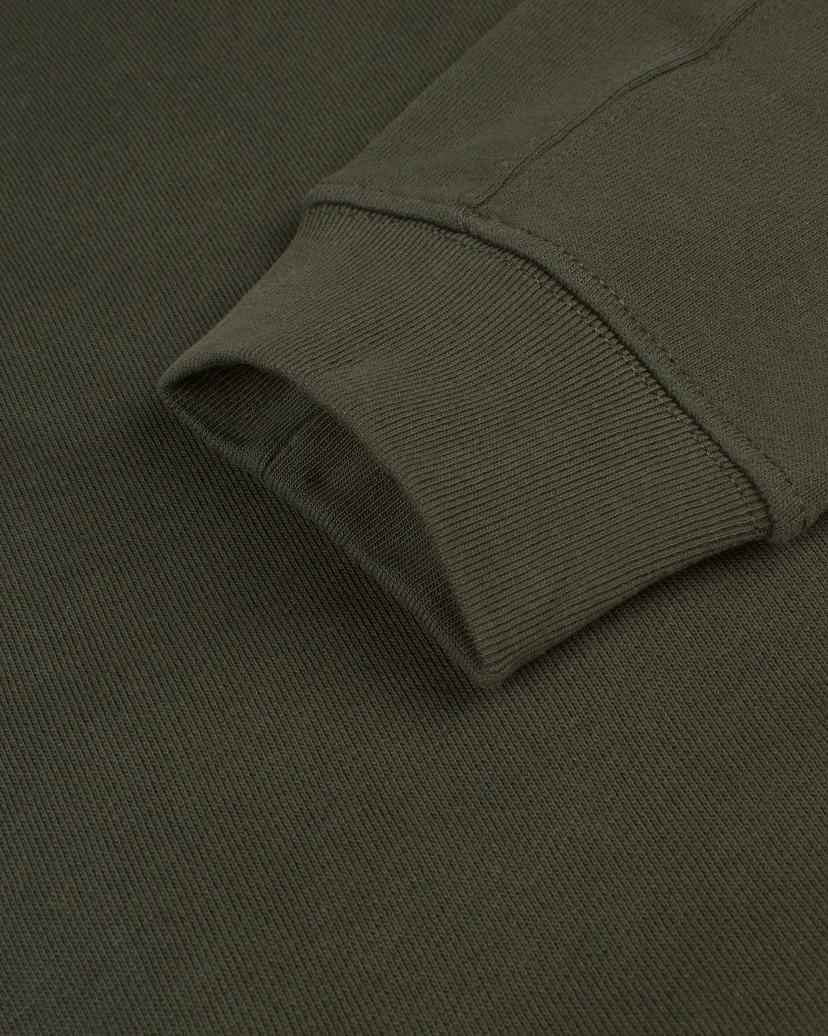 Newport Women Olive Closeup 2