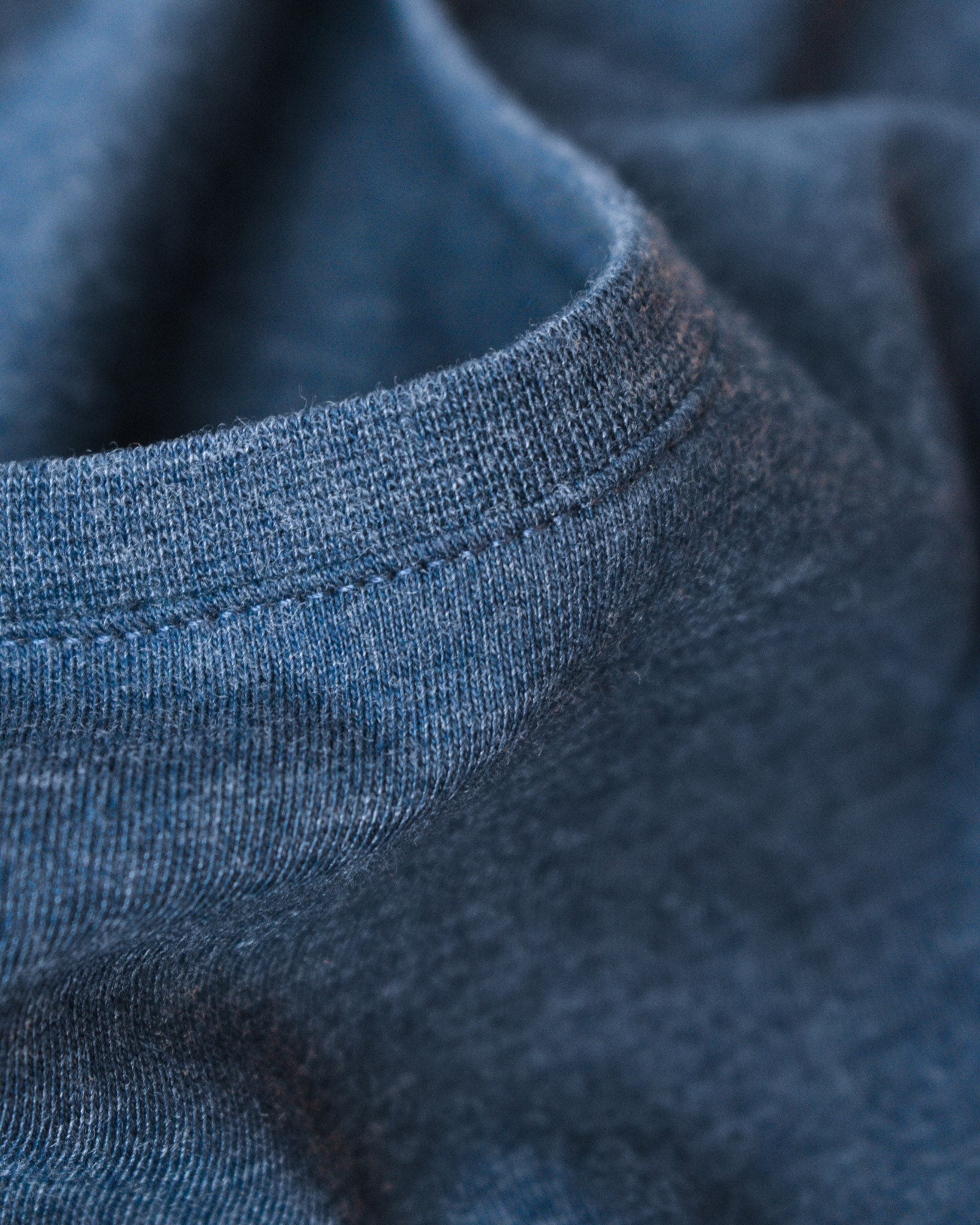 Orlando Women Navy Melange Closeup 1