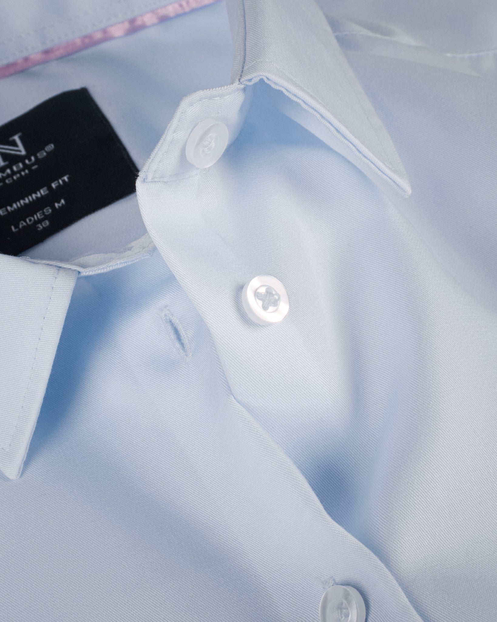 Portland Women Light Blue Closeup 2