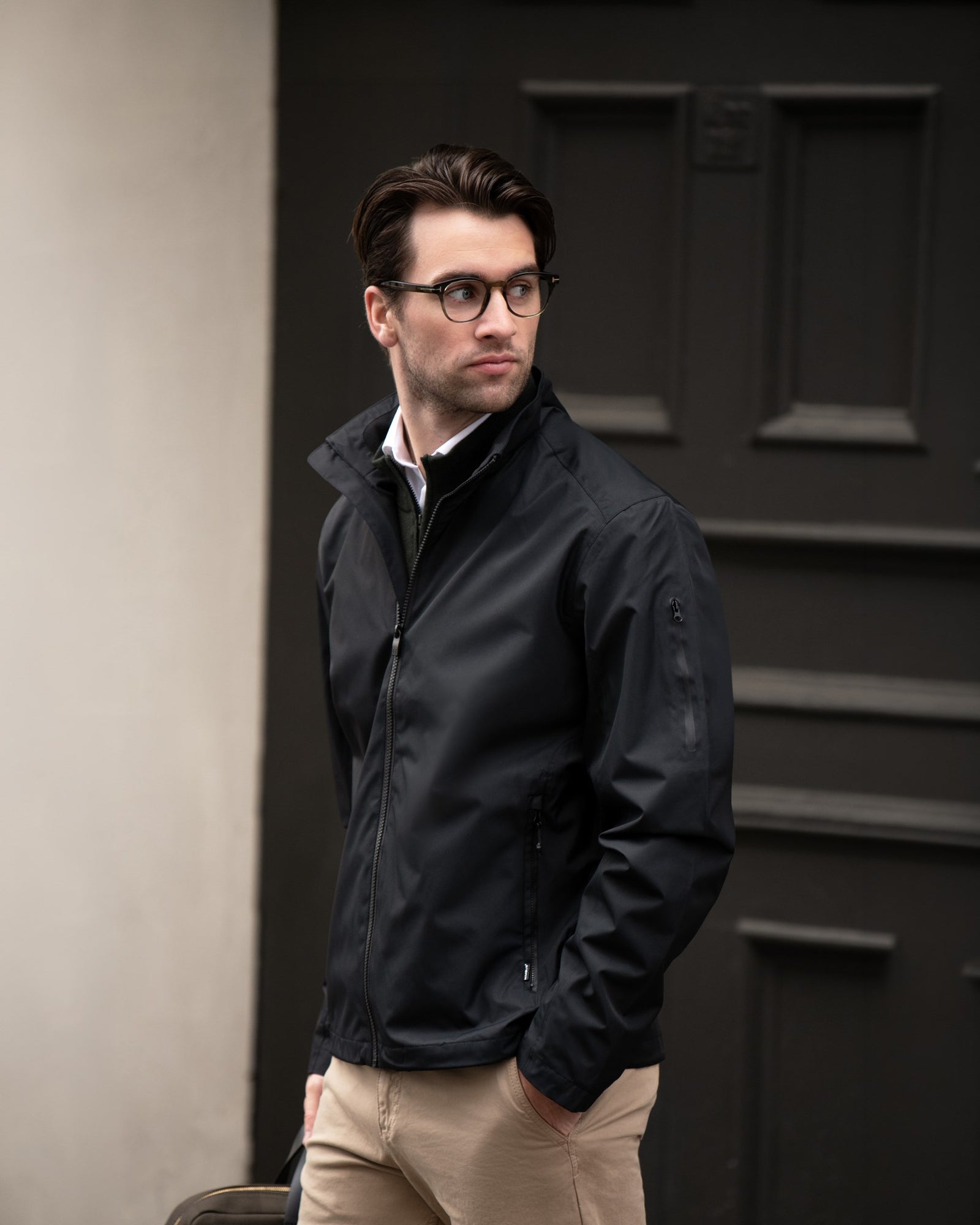 Redmond Men Black Back