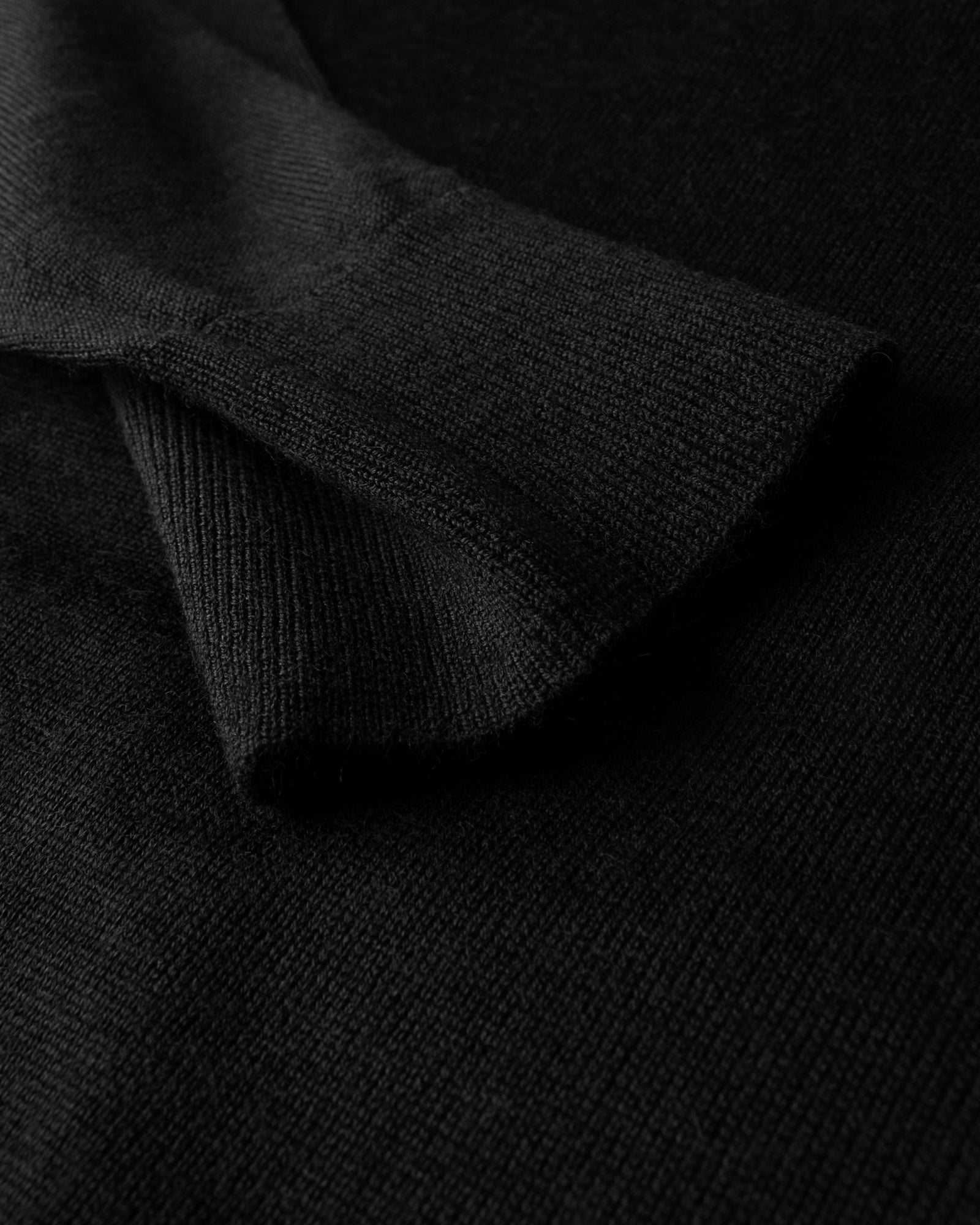 Richmond Men Black Back