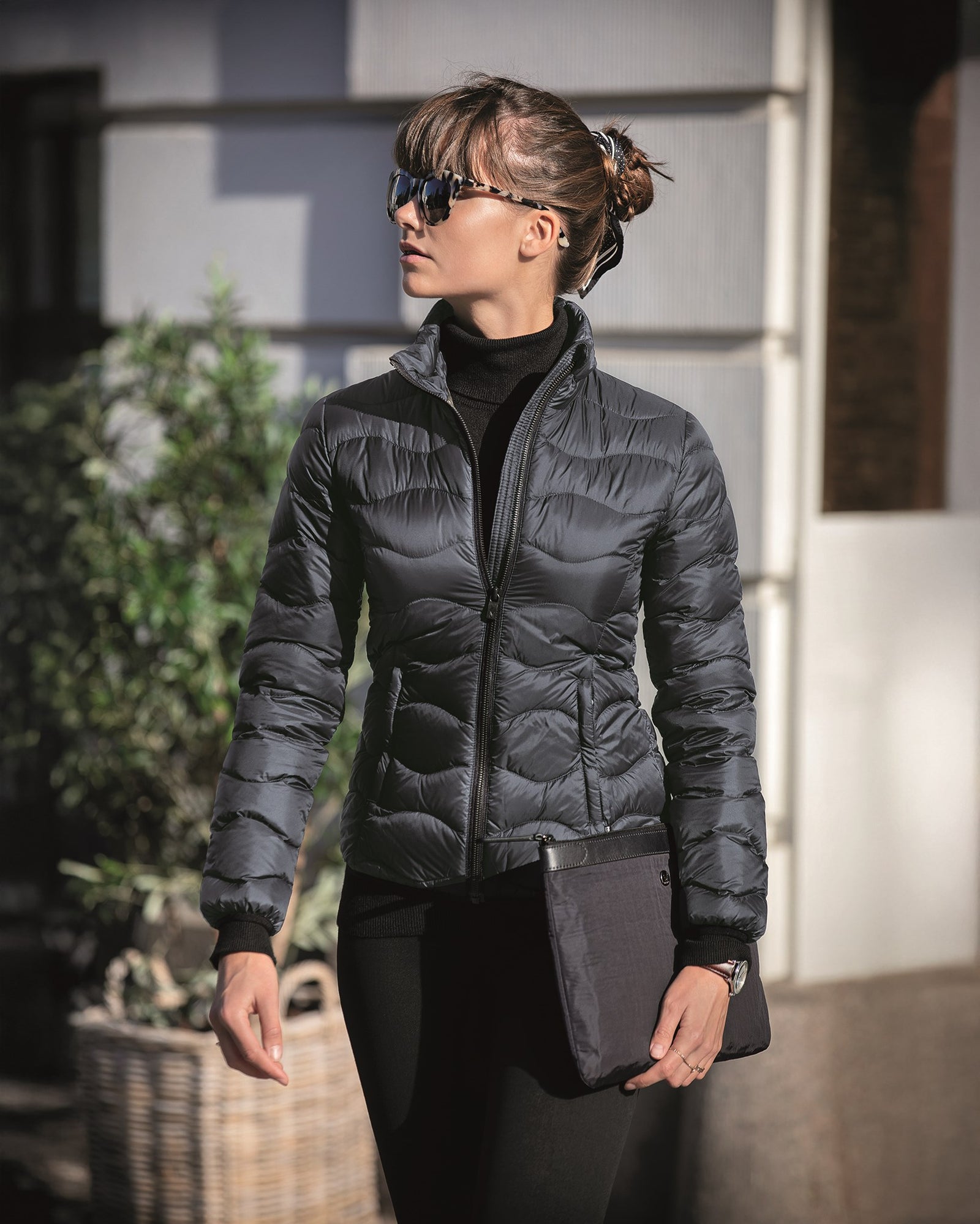 Sierra Women Black Back