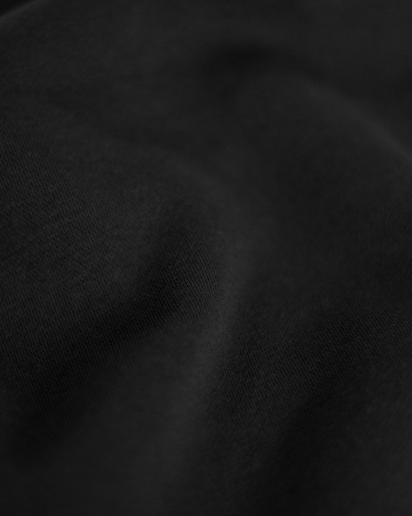 Trenton Unisex Black Closeup 4