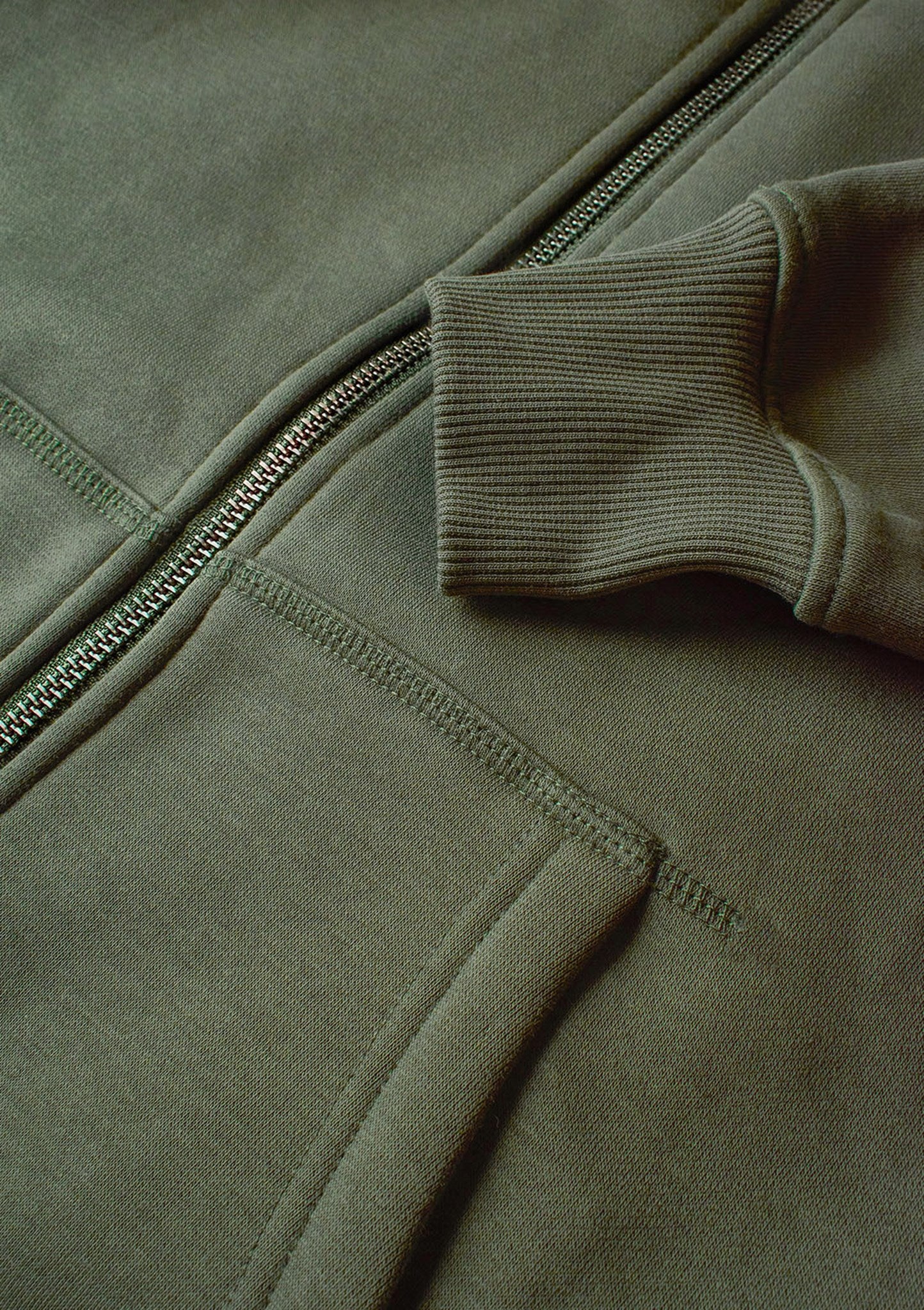 WILL L Olive 52
